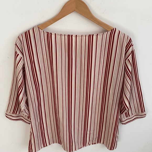 Ofuon Basic Cream & Burgundy Striped 3/4 sleeve Blouse, size M - Picture 6 of 6
